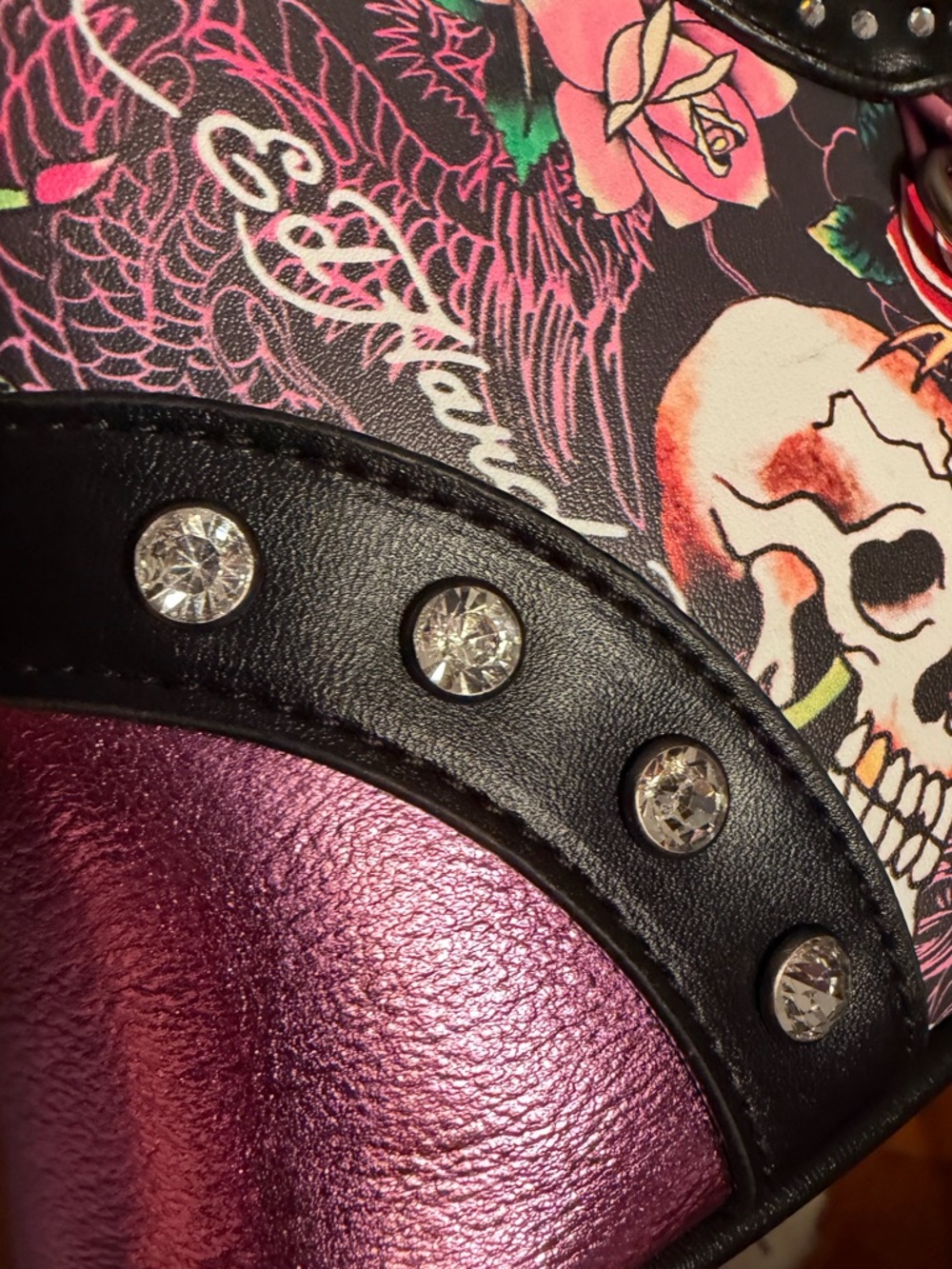 Ed Hardy NWT Multicolor Floral Skull Crossbody with White Skull Wallet (P222) - Picture 8 of 14